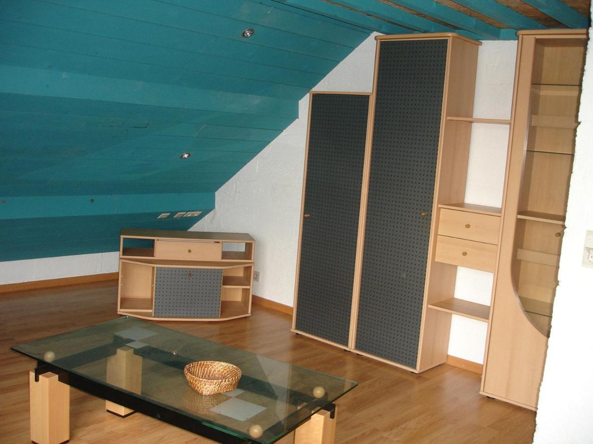 L'Appartement & Dortoir Chez Jean-Luc Baelen 外观 照片